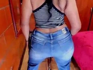 Offline laurahills on CamSoda