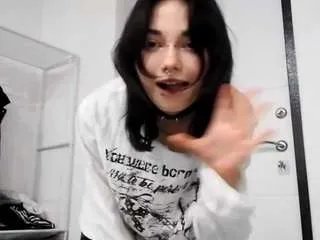 Offline lilarobidoux on CamSoda