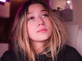 lilith-gray9 on CamSoda 