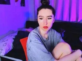 Freechat lilythompsonx on CamSoda