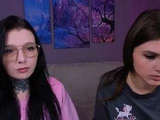 Offline lisa-dark on CamSoda