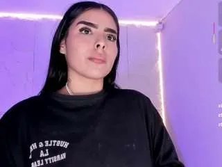 Offline lovelyeyess on CamSoda