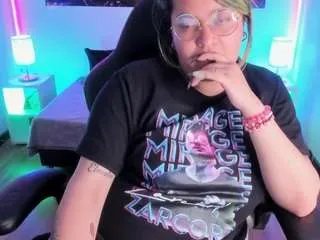 Offline lucky-leah on CamSoda