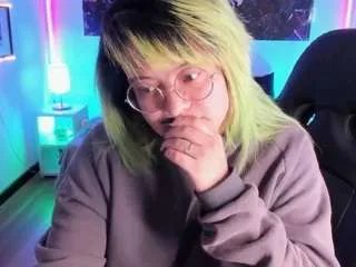 Offline lucky-leah on CamSoda