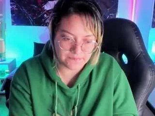 Offline lucky-leah on CamSoda