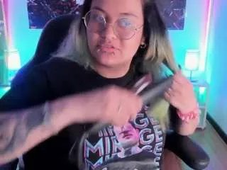 Offline lucky-leah on CamSoda