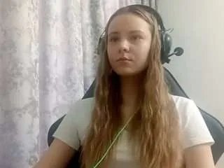 Offline lylamellenthin on CamSoda