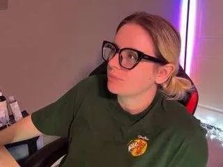 Offline maaad-maxxx on CamSoda