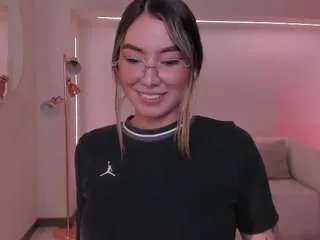 Offline maddisoncollins on CamSoda
