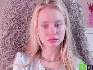 Offline malenaernman on CamSoda