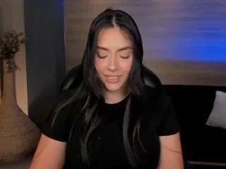 Offline martinna on CamSoda