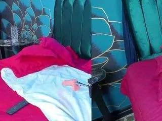 Offline maylu-fox on CamSoda