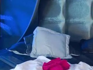 Offline maylu-fox on CamSoda