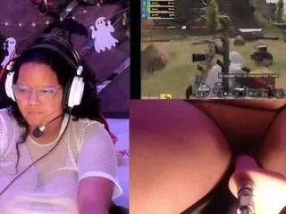 Offline mhia-rey on CamSoda