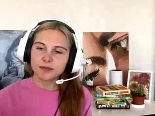 Freechat miguelinabriscoe on CamSoda