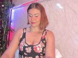 Offline milfana on CamSoda