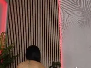 Freechat miss-denisse on CamSoda