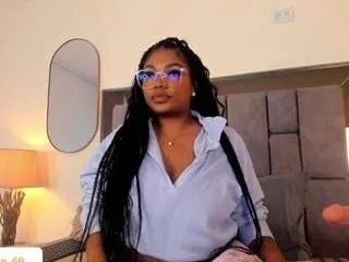 Offline miss-mian on CamSoda