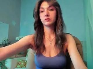 Freechat monicavii on CamSoda