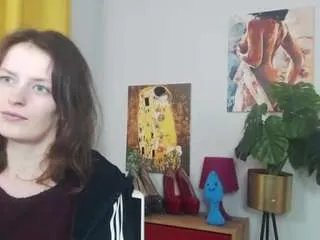 Freechat nadinesensual on CamSoda