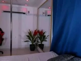 Offline nahomy-ryans on CamSoda