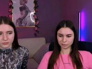 Offline nekky-mouse on CamSoda
