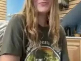 Offline nrocagrom on CamSoda