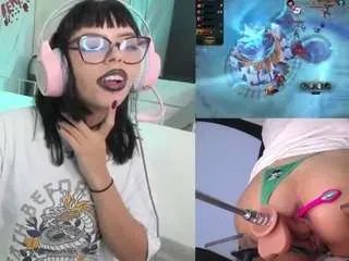 Offline nyveth on CamSoda