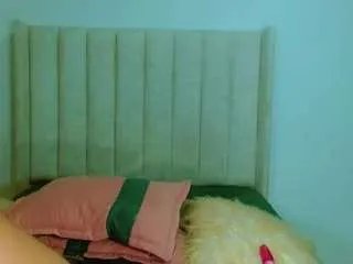 Offline pariisss on CamSoda