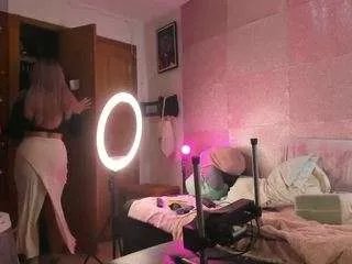 Offline pink-punk on CamSoda