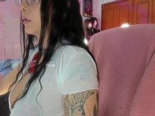 Offline pink-punk on CamSoda