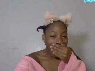 Offline puffyshanti on CamSoda