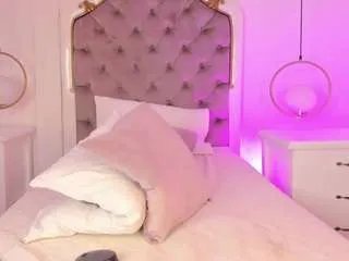 Freechat pushaina-03 on CamSoda