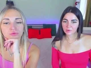 Freechat queenpoisons on CamSoda