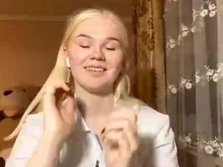 Offline robertalesane on CamSoda