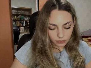 Offline rozannebarrott on CamSoda