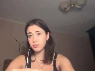 Freechat rozellabutrick on CamSoda