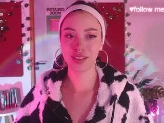 Offline sakura-beuty on CamSoda