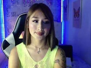 Offline sara-martin on CamSoda