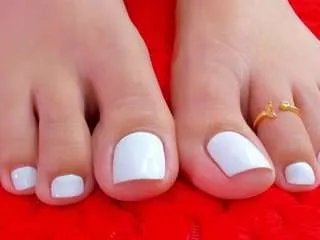 sarayroyse on CamSoda 