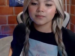 Offline scarletthudsson on CamSoda