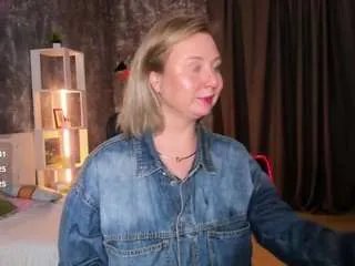 Offline scent-of-woman on CamSoda