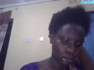 Offline sexyybutty on CamSoda