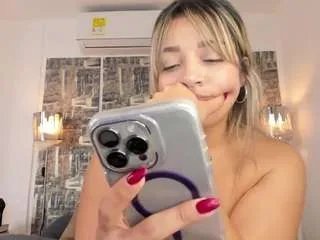shofia-vega on CamSoda