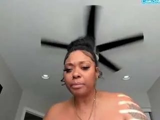 Offline siennadivyne on CamSoda