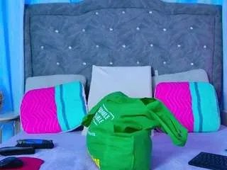 Offline snowwhithe on CamSoda