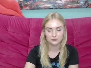 Freechat sofysoft on CamSoda