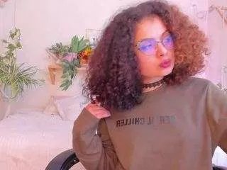 Freechat susanbluee on CamSoda