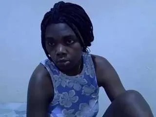 Freechat sweet-roxxy on CamSoda