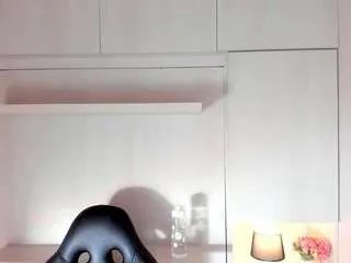 Offline tamarazaki on CamSoda